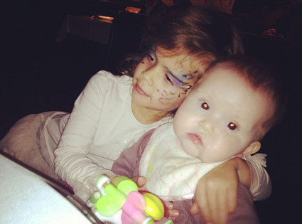 Jessica Alba, Honor, Haven, twit pic Jessica Alba, Honor, Haven, twit pic